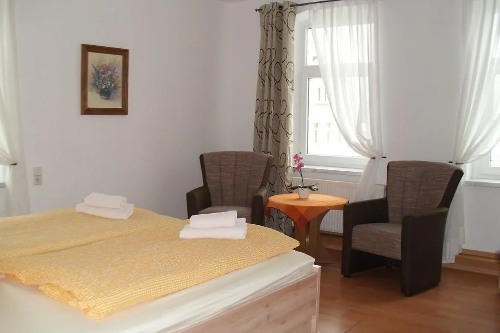Pension Am Renner Dresden 2*,